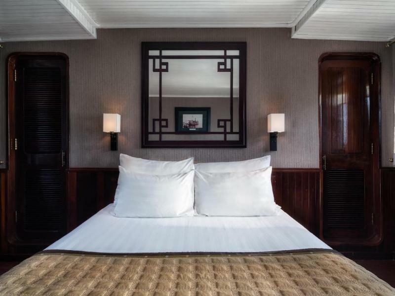 Emeraude Classic Cruises Hotel Ha Long Exterior photo